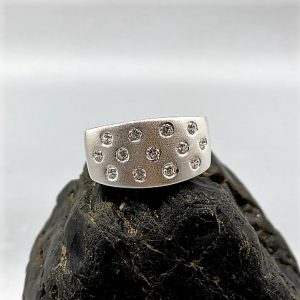 925 zilveren ring, mat / glanzend met zirkonia steentjes, wit