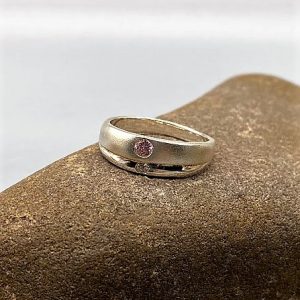 925 zilveren ring, mat en glanzend met zirkonia, wit met roze