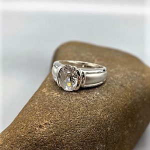 925 zilveren ring, mat / glanzend met zirkonia steentjes, wit