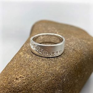 925 zilveren ring, mat / glanzend met zirkonia steentjes, wit