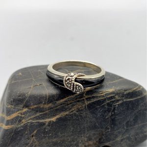 925 Silberring, glänzend mit Perlmutt und Markasiten, schwarz
