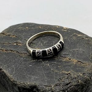 925 Silberring, glänzend mit Perlmutt und Markasiten, schwarz