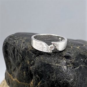 925 Silberring, matt und glänzend mit Zirkoniastein, weiß