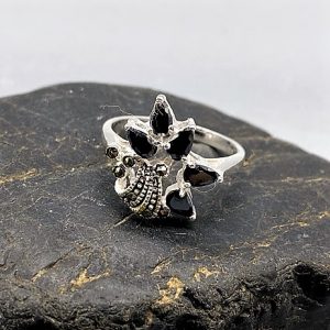 925 zilveren ring, glanzend met halfedelstenen en markasieten, zwart